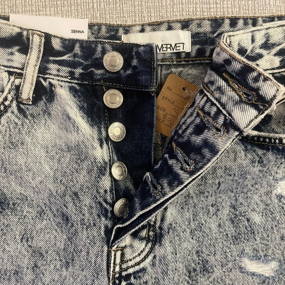 Vervet Sienna Super High-rise Shorts - Picture 3 of 5